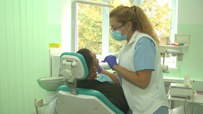 Безкоштовне лікування зубів в Хмельницькій обласній стоматологічній поліклініці 