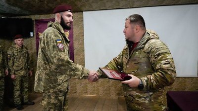 У житомирській 95-й бригаді нагородили військових за участь у штурмах