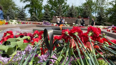 Миколаєвом пройшов "Безсмертный полк" Миколаєвом пройшов "Безсмертный полк"