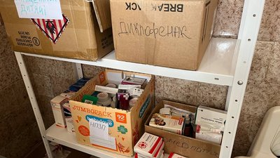 На Закарпатті три дні працює волонтерський медичний пункт для вимушених переселенців На Закарпатті три дні працює волонтерський медичний пункт для вимушених переселенців