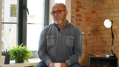 "Уявіть дитину: вона у ліжку і над нею нависає щось страшне в амуніції" – Джеппаров про Крим "Уявіть дитину: вона у ліжку і над нею нависає щось страшне в амуніції" – Джеппаров про Крим