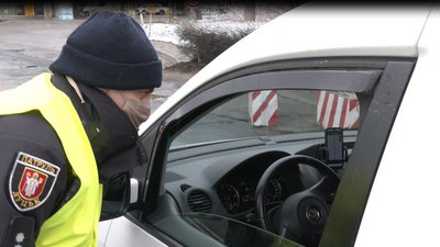 Як працюють перепускні карантинні пункти на межах Луцька