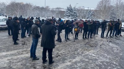 "Стоп тарифний геноцид". В Одесі вийшли на акцію проти підвищення цін на газ "Стоп тарифний геноцид". В Одесі вийшли на акцію проти підвищення цін на газ