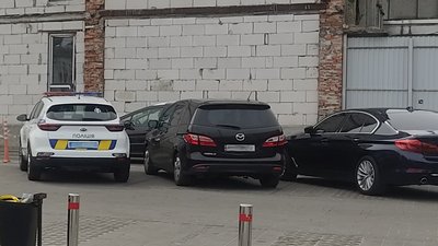 В одному з торговельних центрів Житомира вибухотехніки перевіряють інформацію про замінування В одному з торговельних центрів Житомира вибухотехніки перевіряють інформацію про замінування