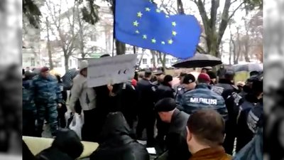 8 річниця з розгону Євромайдану у Чернігові: як це було 8 річниця з розгону Євромайдану у Чернігові: як це було