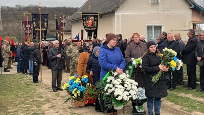 На Тернопільщині попрощалися з двома бійцями На Тернопільщині попрощалися з двома бійцями