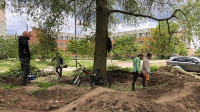 Полтавці самостійно створюють велосипедну трасу. СУСПІЛЬНЕ | ВІДЕОНОВИНИ