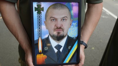 В Ужгороді попрощалися із загиблим захисником Василем Шкобою