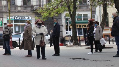 Прикарпатські пенсіонери отримали по одній тисячі гривень одноразової допомоги