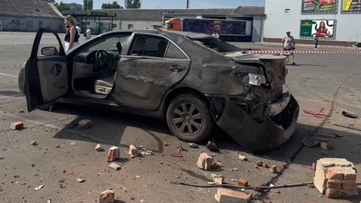 Війська РФ ударили по ТЦ та приватному сектору в Павлограді: що відбувається на місцях атак