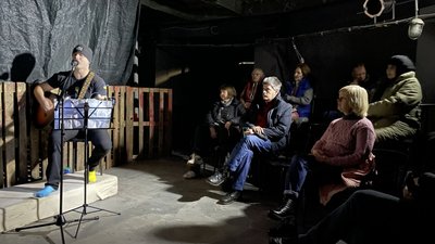 У Херсоні презентували збірку віршів поетеси Альони Мовчан У Херсоні презентували збірку віршів поетеси Альони Мовчан