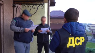 Чиновника Волинської ОДА та двох підприємців підозрюють у розтраті коштів на будівництві амбулаторій