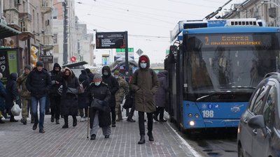 На Рівненщині за добу підтвердили 1 695 нових COVID-випадків. Померли п'ятеро людей