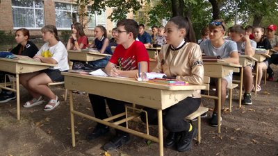 Уроки просто неба у кропивницькій школі Уроки просто неба у кропивницькій школі