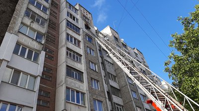 У Хмельницькому горіла квартира в багатоповерхівці