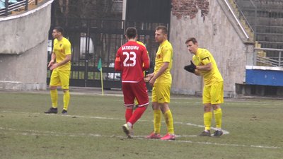 За 4 очки від вильоту. "Прикарпаття" зимуватиме на 14 місці турнірної таблиці