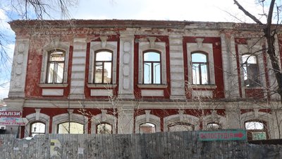 В Охтирці руйнують "Будинок офіцерів": що сталося В Охтирці руйнують "Будинок офіцерів": що сталося