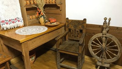 Екскурсії, виставки та майстер-класи: як працюють полтавські музеї під час відключень електрики Екскурсії, виставки та майстер-класи: як працюють полтавські музеї під час відключень електрики