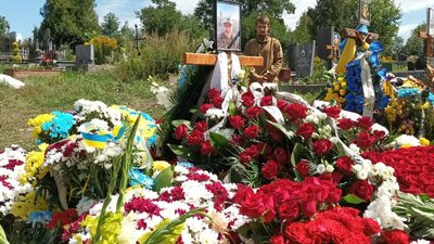 У Тернополі попрощалися з двома загиблими бійцями У Тернополі попрощалися з двома загиблими бійцями