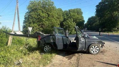 На Камʼянеччині зʼясовують обставини ДТП, у якій загинув 45-річний водій