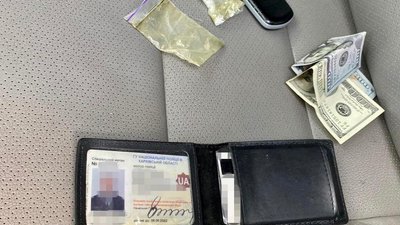 Вимагали гроші у наркозалежних: чотирьом поліцейським у Харкові оголосили підозру Вимагали гроші у наркозалежних: чотирьом поліцейським у Харкові оголосили підозру