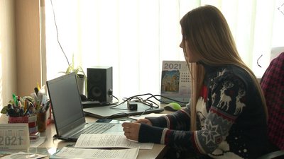 Освітянам підвищать зарплати: скільки отримуватимуть вчителі Черкащини