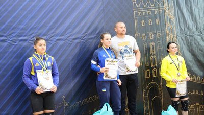 Зліва направо Софія Наумова, Катерина Малашук, Тетяна Буднікова