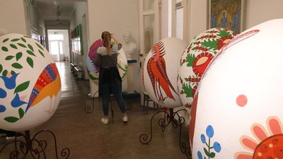 Великі яйця Великі яйця