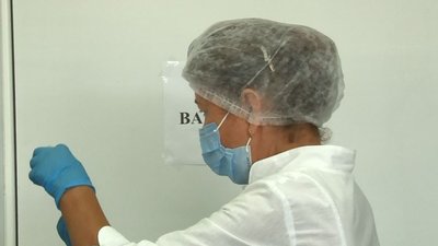 Близько сотні людей щодня: як черкащани вакцинуються від коронавірусу Близько сотні людей щодня: як черкащани вакцинуються від коронавірусу