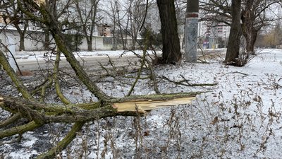 Очевидці розповіли про атаку армії РФ по Херсону Очевидці розповіли про атаку армії РФ по Херсону