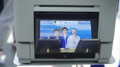 Як у Харкові відзначили День вишиванки: фоторепортаж Як у Харкові відзначили День вишиванки: фоторепортаж