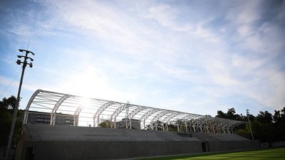 У Ірпені Київської області триває відбудова стадіону "Чемпіон"