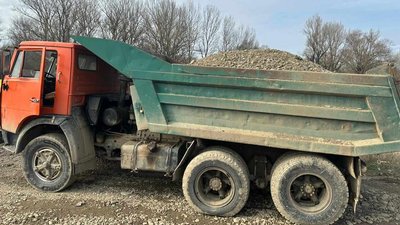 На Закарпатті за допомогою безпілотника виявили видобуток гравію поблизу кордону з Румунією На Закарпатті за допомогою безпілотника виявили видобуток гравію поблизу кордону з Румунією