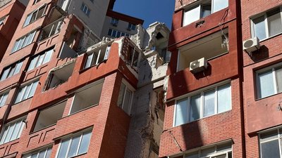 Дніпро, Виконкомівська, ракета, багатоповерхівка