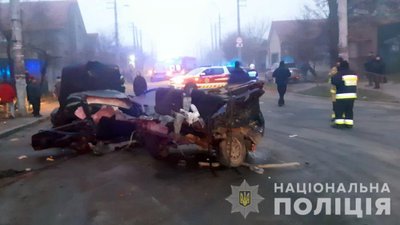 Правоохоронці повідомили подробиці смертельної ДТП у середмісті Херсона Правоохоронці повідомили подробиці смертельної ДТП у середмісті Херсона