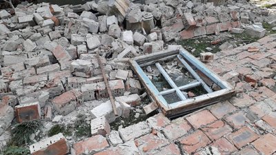 У Чернівцях частина будинку обвалилася через зсув