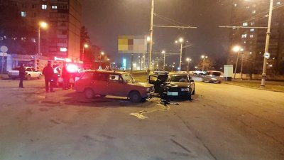 ДТП за участі чотирьох авто у Харкові: водій був п'яний — поліція ДТП за участі чотирьох авто у Харкові: водій був п'яний — поліція