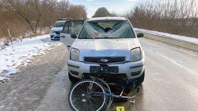 В ДТП на Хмельниччині загинув велосипедист