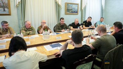 Стандарти НАТО, нова система призову та розвиток ВПК: Шмигаль розповів про формування Нової української армії