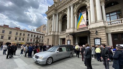 У Львові попрощалися із головним диригентом опери Михайлом Дутчаком