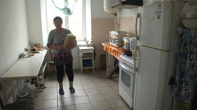Жителька Донеччини разом з онуками знайшла прихисток у Розсошанській громаді. 10 листопада 2022 рік