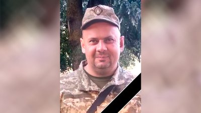 На Чернігівщині попрощалися з двома солдатами — Андрієм Пироговим та Володимиром Матюшею На Чернігівщині попрощалися з двома солдатами — Андрієм Пироговим та Володимиром Матюшею