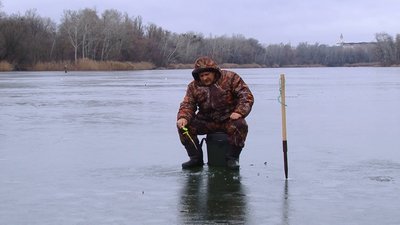 Ігор Бурячок на зимовій риболовлі Ігор Бурячок на зимовій риболовлі