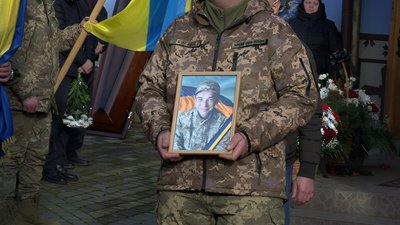 Захищав Україну з 2014 року: на Закарпатті попрощалися з полеглим захисником Олександром Князем