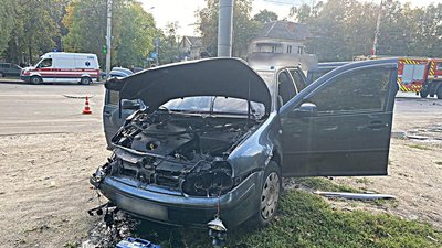 Троє людей потрапили до лікарні через аварію в Сумах Троє людей потрапили до лікарні через аварію в Сумах