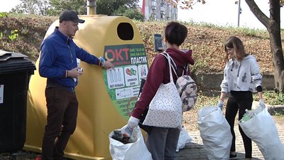 Одесити долучились до Всесвітнього дня прибирання Одесити долучились до Всесвітнього дня прибирання
