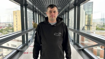 Андрій Кобзар