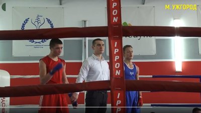 120 спортсменів взяли участь у новорічному змаганні з боксу в Ужгороді