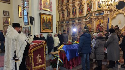 "Для мене став взірцем": у Полтаві попрощалися із воїном Дмитром Гуржієм, який поліг на Донеччині