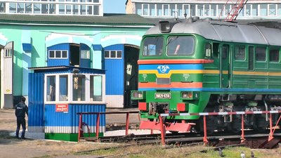 Питання про реструктуризацію локомотивного депо Гречани піднімалося з 2016 року. Зараз його вирішили ліквідувати. Фото: Суспільне. Питання про реструктуризацію локомотивного депо Гречани піднімалося з 2016 року. Зараз його вирішили ліквідувати. Фото: Суспільне.
